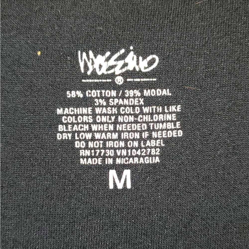 FREE with any purchase Mossimo Long Sleeve Black Tee Size Medium - Picture 3 of 7